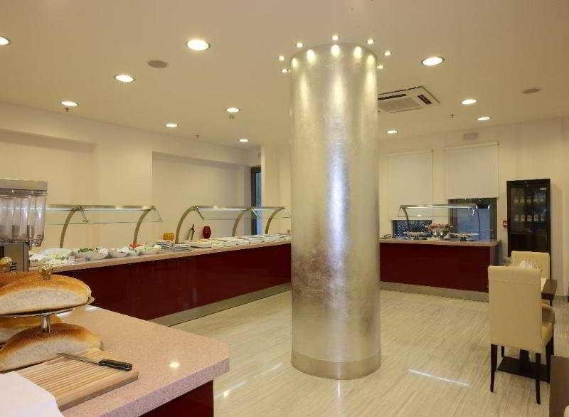 奥林匹克一号酒店 罗希姆诺 外观 照片