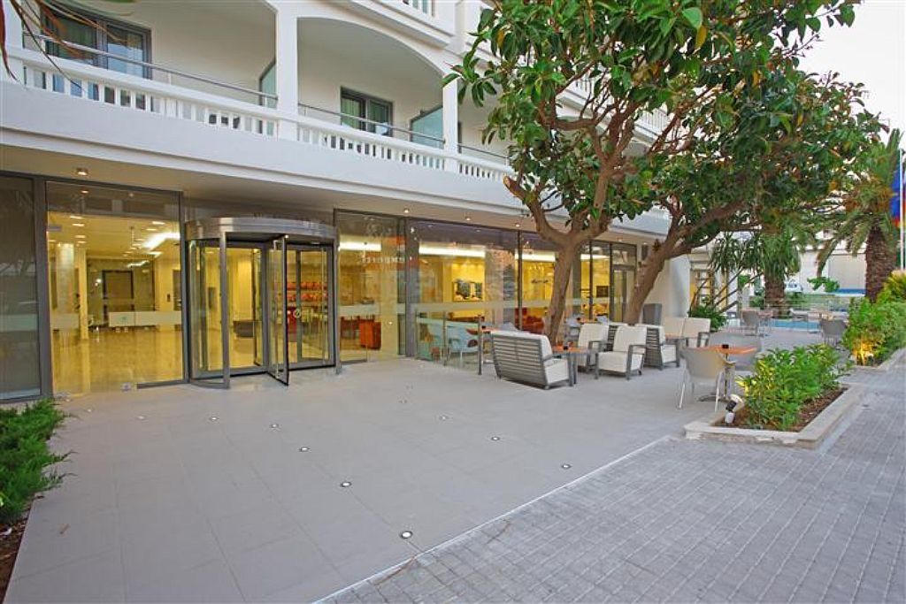 奥林匹克一号酒店 罗希姆诺 外观 照片