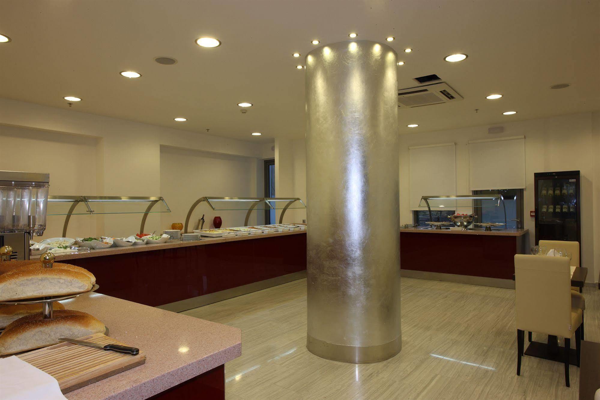 奥林匹克一号酒店 罗希姆诺 外观 照片